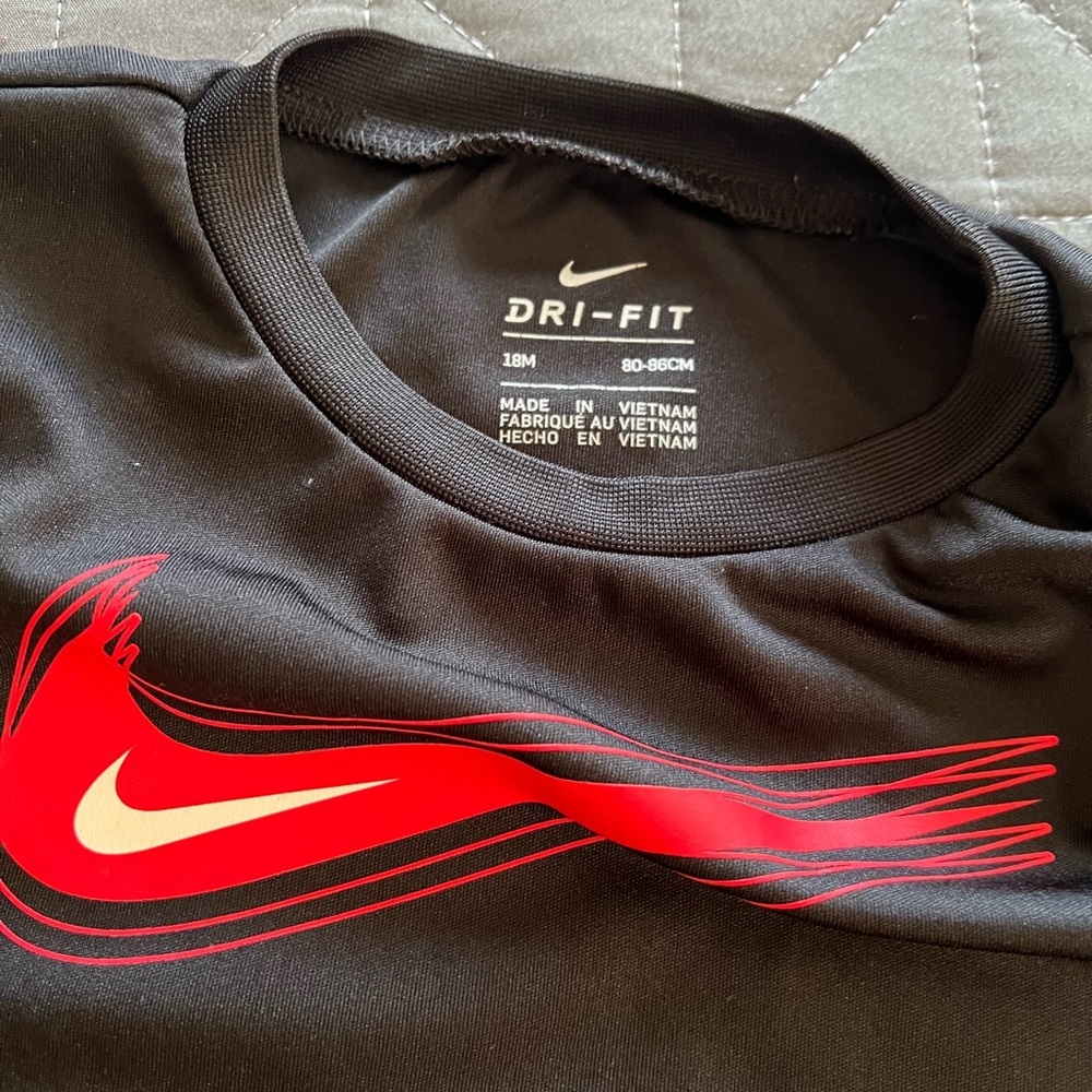 Nike Dri-Fit Short Set - Picture 5 of 5